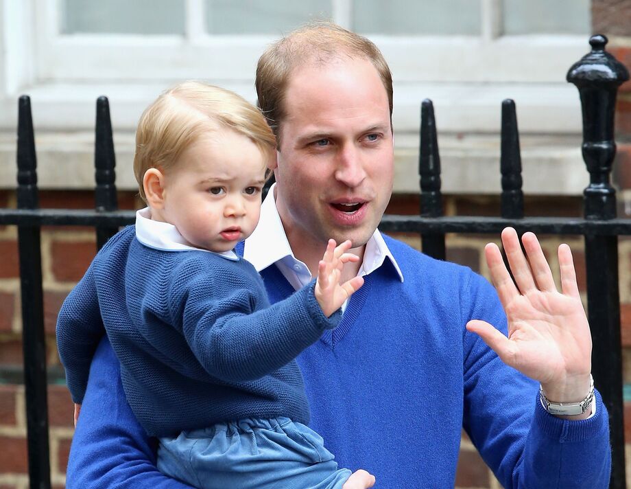 Không phải Công chúa Charlotte hay Hoàng tử Louis, đây mới là người gắn bó đặc biệt nhất với George- Ảnh 1. Không phải Công chúa Charlotte hay Hoàng tử Louis, đây mới là người gắn bó đặc biệt nhất với George- Ảnh 1.
