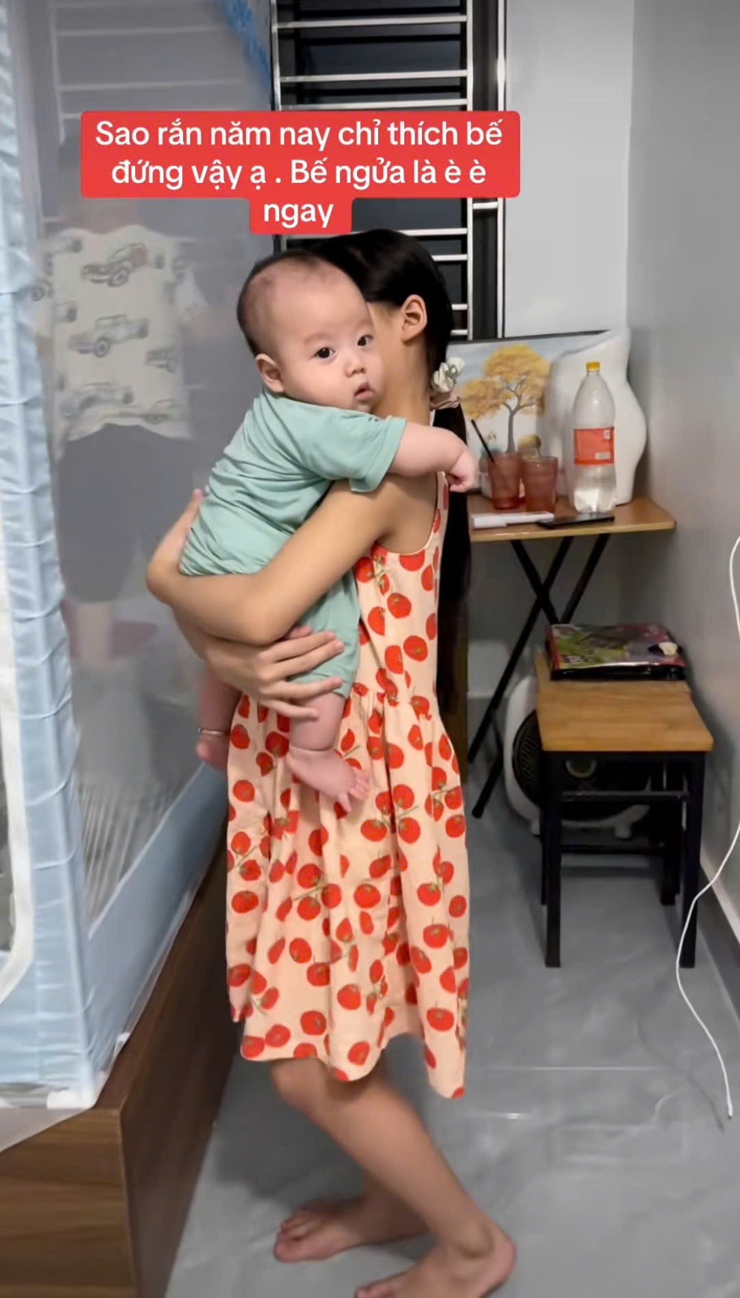 Khối nghỉ hè này lạ lắm: Nhìn cảnh vừa cưng vừa thương này sẽ hiểu vì sao các cụ nói Khối nghỉ hè này lạ lắm: Nhìn cảnh vừa cưng vừa thương này sẽ hiểu vì sao các cụ nói