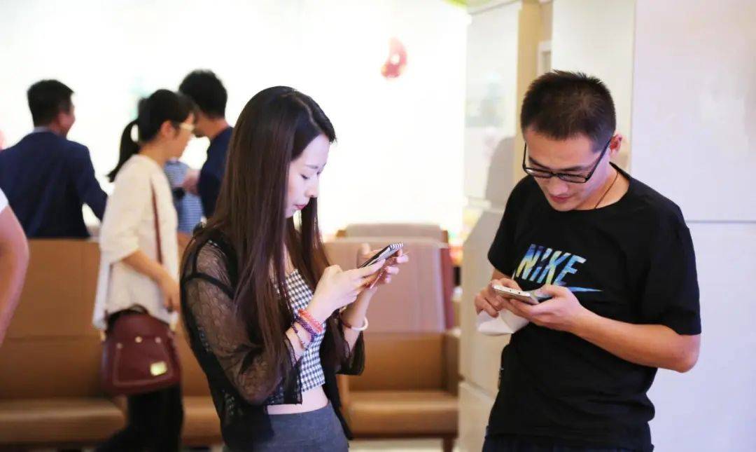 Lý do cô gái 35 tuổi bị từ chối trong các buổi hẹn hò thật đau lòng: Lời cảnh tỉnh về tiền mãn kinh?- Ảnh 2. Lý do cô gái 35 tuổi bị từ chối trong các buổi hẹn hò thật đau lòng: Lời cảnh tỉnh về tiền mãn kinh?- Ảnh 2.