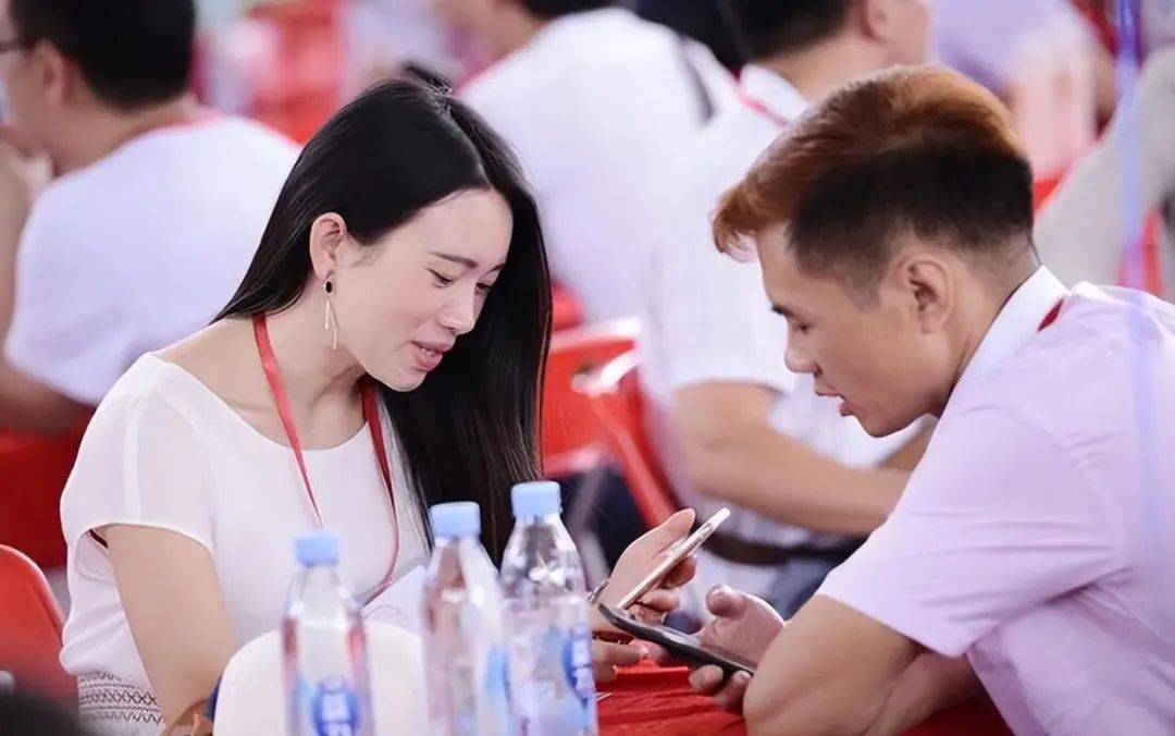 Lý do cô gái 35 tuổi bị từ chối trong các buổi hẹn hò thật đau lòng: Lời cảnh tỉnh về tiền mãn kinh?- Ảnh 1. Lý do cô gái 35 tuổi bị từ chối trong các buổi hẹn hò thật đau lòng: Lời cảnh tỉnh về tiền mãn kinh?- Ảnh 1.