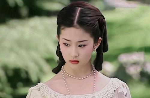 Hơn 20 năm trước, từng có một ngọc nữ không cần trang điểm và ăn diện cầu kỳ vẫn "vượt mặt" Lưu Diệc Phi- Ảnh 9. Hơn 20 năm trước, từng có một ngọc nữ không cần trang điểm và ăn diện cầu kỳ vẫn "vượt mặt" Lưu Diệc Phi- Ảnh 9.
