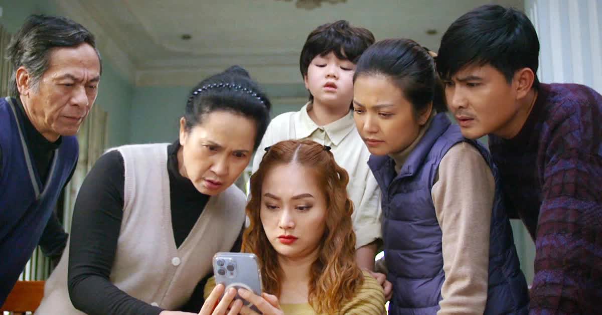 gia-dinh-minh-vui-bat-thinh-linh-16859305417802114771763-47-9-1083-1988-crop-1685930608901748701144-17531357073101827468727-1753244823608-17532448237021854841618.jpg