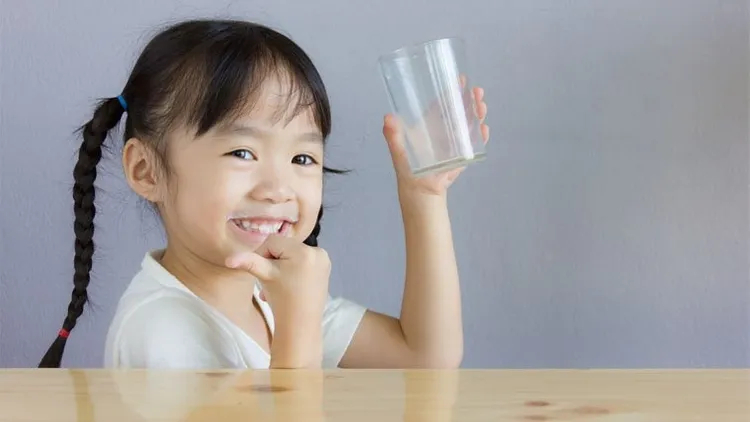 Uống sữa bảo vệ và ngăn ngừa tắc mạch máu nhưng khi uống cần lưu ý 3 điều để bảo vệ dạ dày, giảm cholesterol- Ảnh 4. Uống sữa bảo vệ và ngăn ngừa tắc mạch máu nhưng khi uống cần lưu ý 3 điều để bảo vệ dạ dày, giảm cholesterol- Ảnh 4.