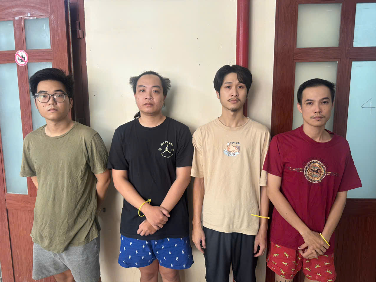 Triệt phá đường đây mua bán, tổ chức sử dụng ma túy do nhà thiết kế Nguyễn Công Trí và đồng phạm thực hiện - Ảnh 4. Triệt phá đường đây mua bán, tổ chức sử dụng ma túy do nhà thiết kế Nguyễn Công Trí và đồng phạm thực hiện - Ảnh 4.