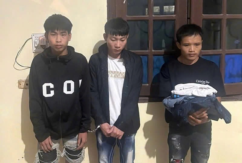 Rùng mình lời khai của 3 kẻ cướp tài sản, xâm hại 2 thiếu nữ đi du lịch tại Tam Đảo - Ảnh 1.