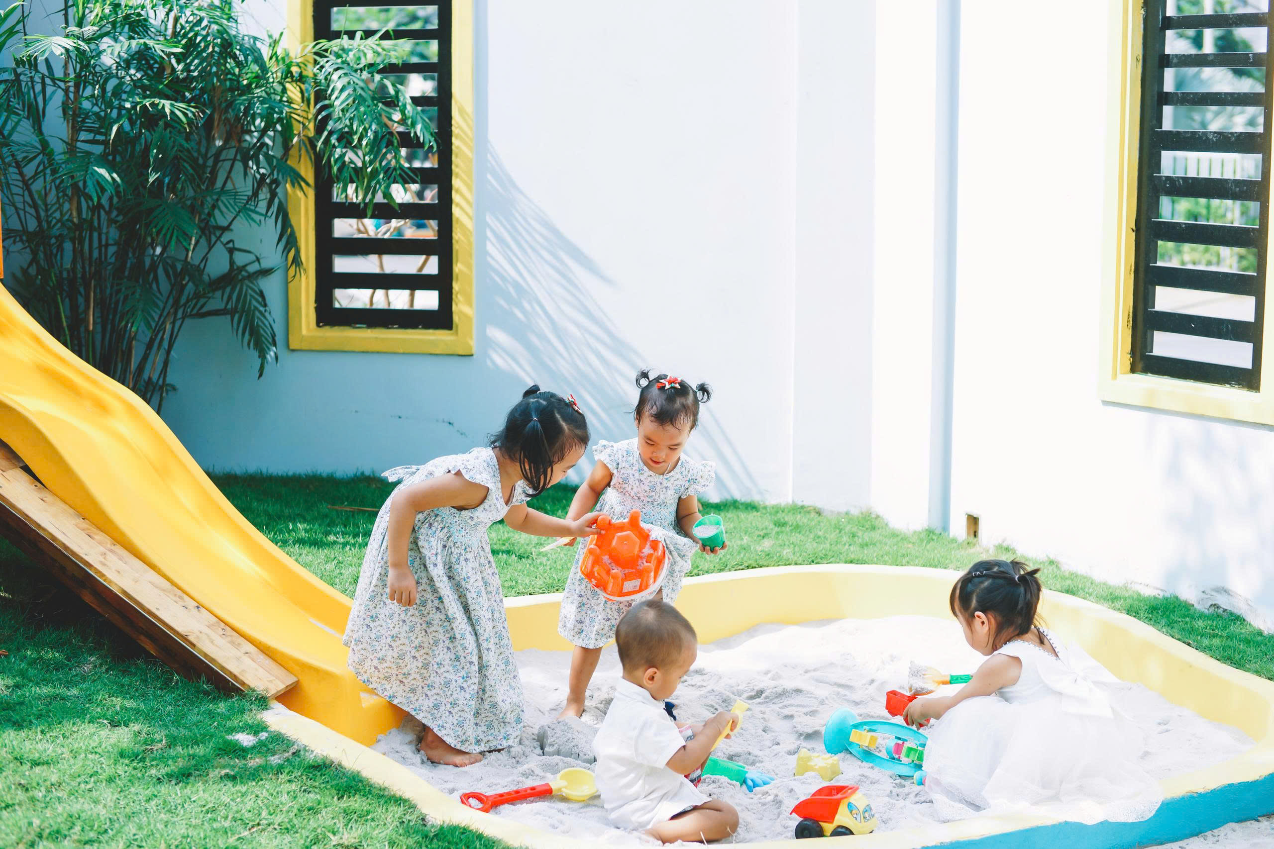 Ở TP.HCM, có ngôi trường xinh như mơ với cách tổ chức sinh nhật cho trẻ cực độc lạ: Nhìn chiếc bánh là thấy tình yêu thương! - Ảnh 4.