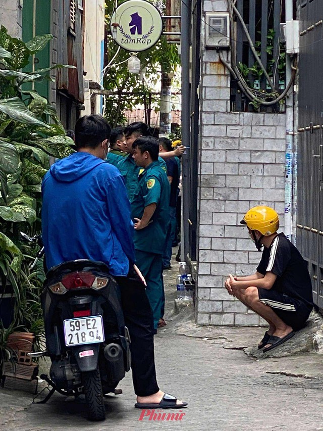 Hiện trường nơi phát hiện thi thể nữ giới giấu trong vali ở TP.HCM - Ảnh 3.