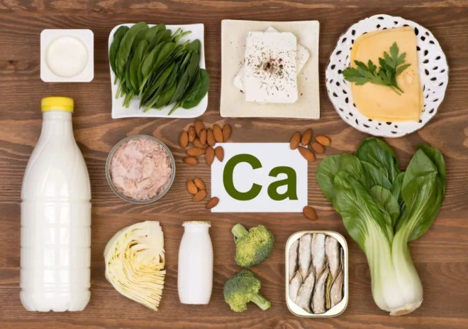 Không chứa canxi nhưng lại phòng ngừa loãng xương cực tốt: 6 nhóm thực phẩm vàng bạn nên bổ sung- Ảnh 2. Không chứa canxi nhưng lại phòng ngừa loãng xương cực tốt: 6 nhóm thực phẩm vàng bạn nên bổ sung- Ảnh 2.