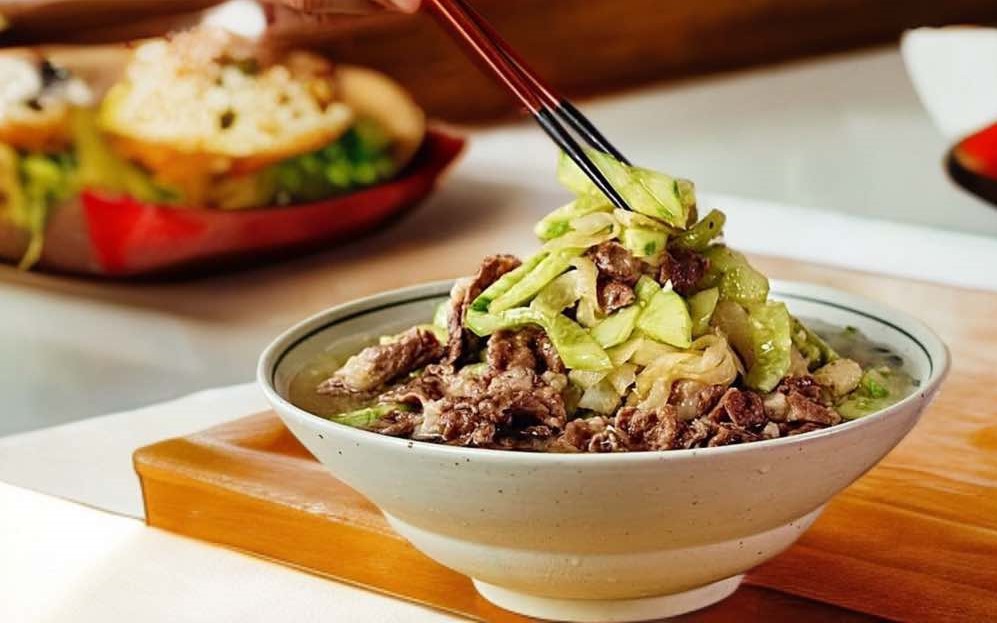 Ngày chán cơm, cứ nấu 1 tô mì theo cách này đảm bảo cả nhà ăn hết sạch và khen ngon không ngớt