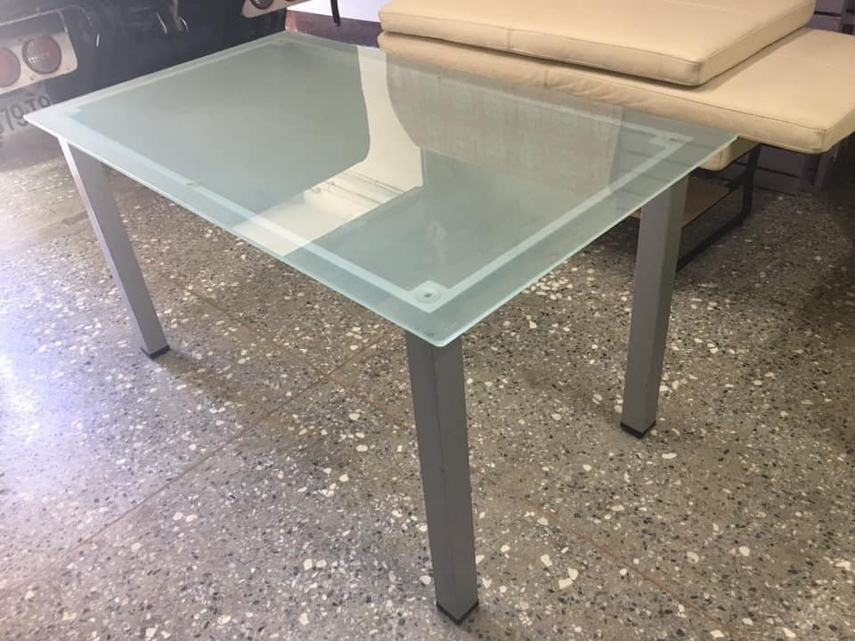 5 mẫu bàn ăn có khuyết điểm khó chấp nhận, biết rồi chẳng còn muốn mua- Ảnh 2. 5 mẫu bàn ăn có khuyết điểm khó chấp nhận, biết rồi chẳng còn muốn mua- Ảnh 2.