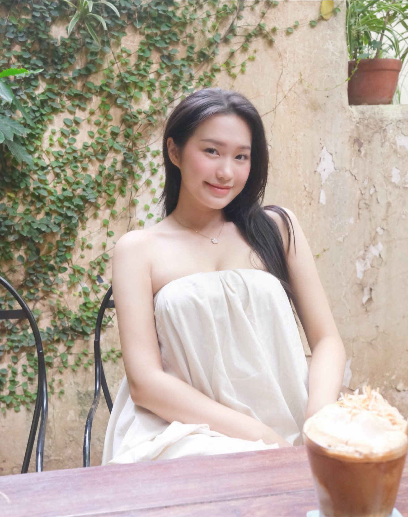 Doãn Hải My gây sốt với bikini bốc lửa khoe dáng cong chữ S, mẹ bỉm nuột nà thế này bảo sao Văn Hậu say đắm- Ảnh 8. Doãn Hải My gây sốt với bikini bốc lửa khoe dáng cong chữ S, mẹ bỉm nuột nà thế này bảo sao Văn Hậu say đắm- Ảnh 8.