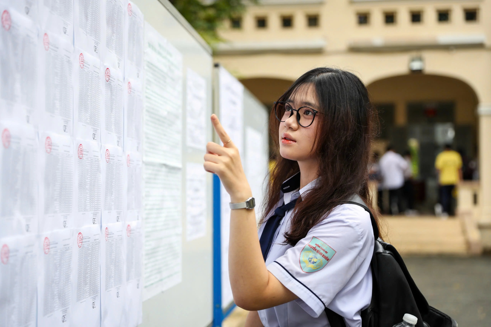 Nhìn mức điểm sàn &quot;bẫy&quot; thí sinh, tôi đồng tình: Bỏ điểm sàn! Đừng biến các em thành &quot;nạn nhân&quot; của cuộc chơi may rủi - Ảnh 1.