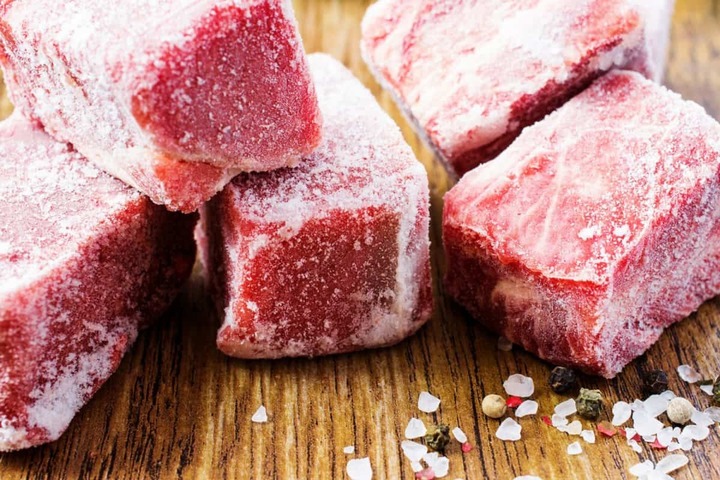 Cách rã đông thịt bằng đường đơn giản nhưng hiệu quả bất ngờ - Ảnh 1. Cách rã đông thịt bằng đường đơn giản nhưng hiệu quả bất ngờ - Ảnh 1.