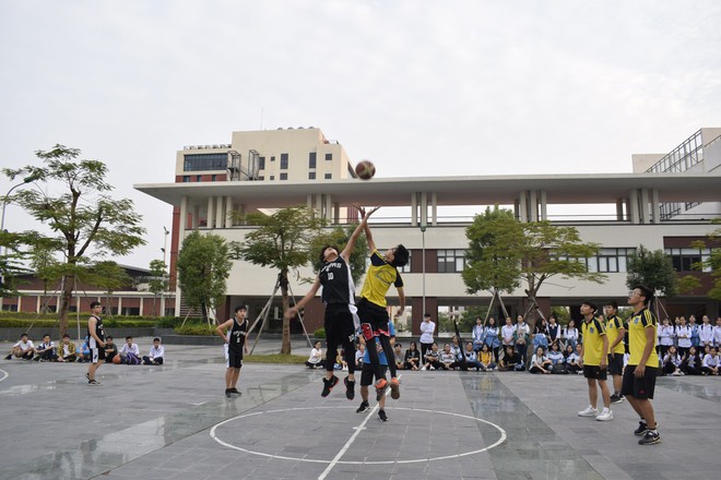 Ngôi trường &quot;đỉnh&quot; nhất lúc này: 3 năm liền có học sinh đạt HCV Olympic Quốc tế, gần như năm nào cũng có Thủ khoa, Á khoa thi ĐH- Ảnh 13.