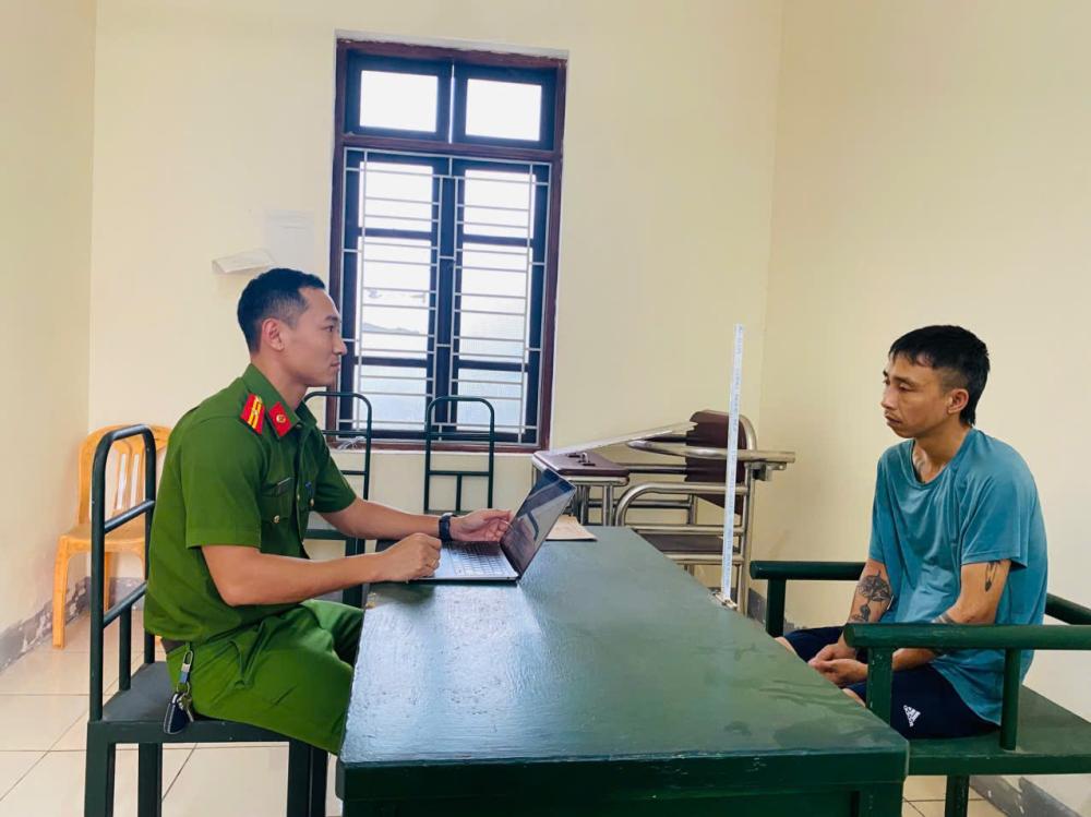 Vụ lật xe khách ở Hà Tĩnh: Tài xế chạy tốc độ cao gây tai nạn thảm khốc - Ảnh 1. Vụ lật xe khách ở Hà Tĩnh: Tài xế chạy tốc độ cao gây tai nạn thảm khốc - Ảnh 1.