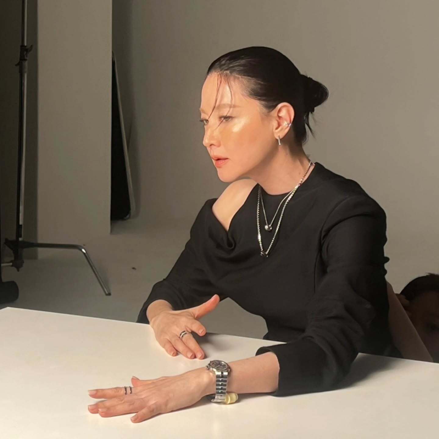 Ngoài phim Nàng Dae Jang Geum, Lee Young Ae còn xinh đẹp rung động lòng người với tạo hình hiện đại, đẳng cấp &quot;quốc bảo nhan sắc&quot; là đây- Ảnh 15.