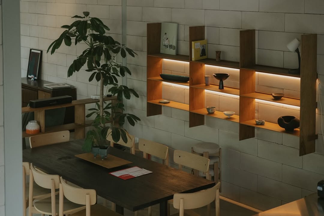 Quán cà phê của Dino Vũ bất ngờ vướng drama về thái độ Quán cà phê của Dino Vũ bất ngờ vướng drama về thái độ