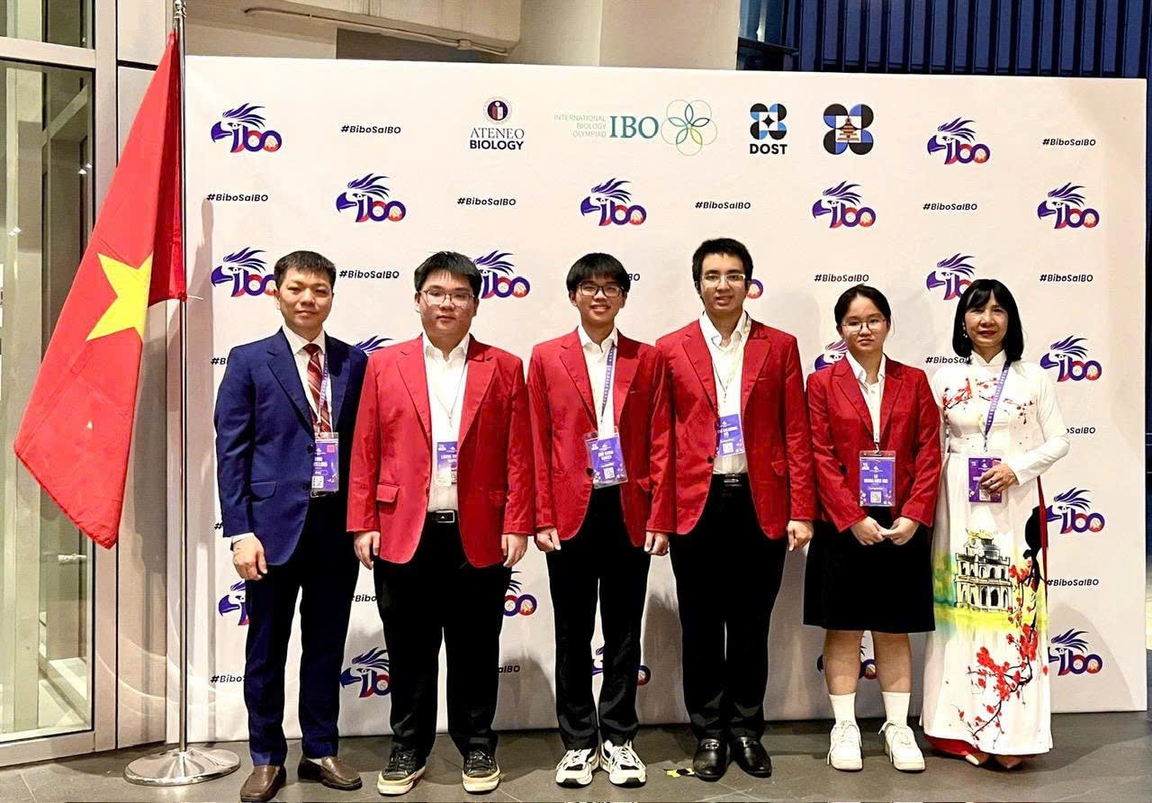 Việt Nam giành 4 huy chương Olympic Sinh học 2025, vào top 10 thế giới- Ảnh 1. Việt Nam giành 4 huy chương Olympic Sinh học 2025, vào top 10 thế giới- Ảnh 1.