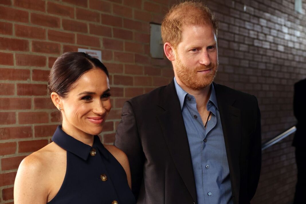 Khán giả đã quá mệt mỏi với màn "tự kể khổ" của vợ chồng Meghan?- Ảnh 1. Khán giả đã quá mệt mỏi với màn "tự kể khổ" của vợ chồng Meghan?- Ảnh 1.