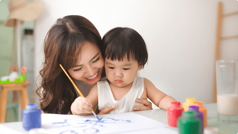 Cậu bé 5 tuổi lấy trộm dâu tây nhưng các ứng xử tinh tế của người mẹ lại gây sốt mạng xã hội- Ảnh 1. Cậu bé 5 tuổi lấy trộm dâu tây nhưng các ứng xử tinh tế của người mẹ lại gây sốt mạng xã hội- Ảnh 1.