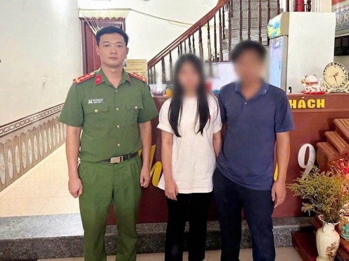 Nhiều cô gái trẻ bị thao túng tâm lý, ép vào nhà nghỉ, tự trói tay chân - Ảnh 3. Nhiều cô gái trẻ bị thao túng tâm lý, ép vào nhà nghỉ, tự trói tay chân - Ảnh 3.