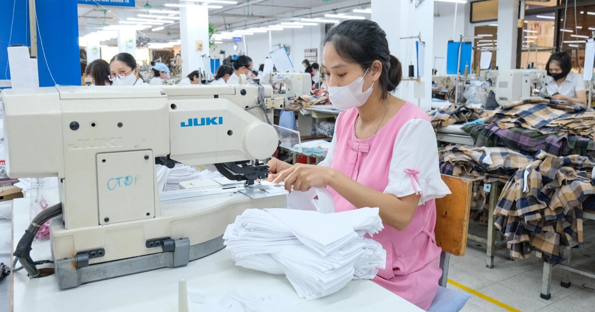 MỚI NHẤT: Tất tần tật những khoản tiền lao động nữ nhận được khi sinh con, theo Luật BHXH 2024- Ảnh 1. MỚI NHẤT: Tất tần tật những khoản tiền lao động nữ nhận được khi sinh con, theo Luật BHXH 2024- Ảnh 1.