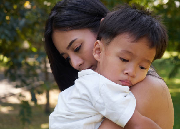 Nếu người mẹ vừa kiếm tiền, vừa nấu ăn, vừa tự xoay xở mọi việc, con dễ xuất hiện biểu hiện tiêu cực này!- Ảnh 1. Nếu người mẹ vừa kiếm tiền, vừa nấu ăn, vừa tự xoay xở mọi việc, con dễ xuất hiện biểu hiện tiêu cực này!- Ảnh 1.