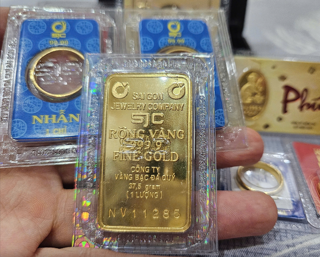 Chưa đủ tiền xây nhà, người đàn ông ở Phú Thọ "tất tay" 100 chỉ vàng: Cái kết sau hơn 1 năm - Ảnh 1. Chưa đủ tiền xây nhà, người đàn ông ở Phú Thọ "tất tay" 100 chỉ vàng: Cái kết sau hơn 1 năm - Ảnh 1.