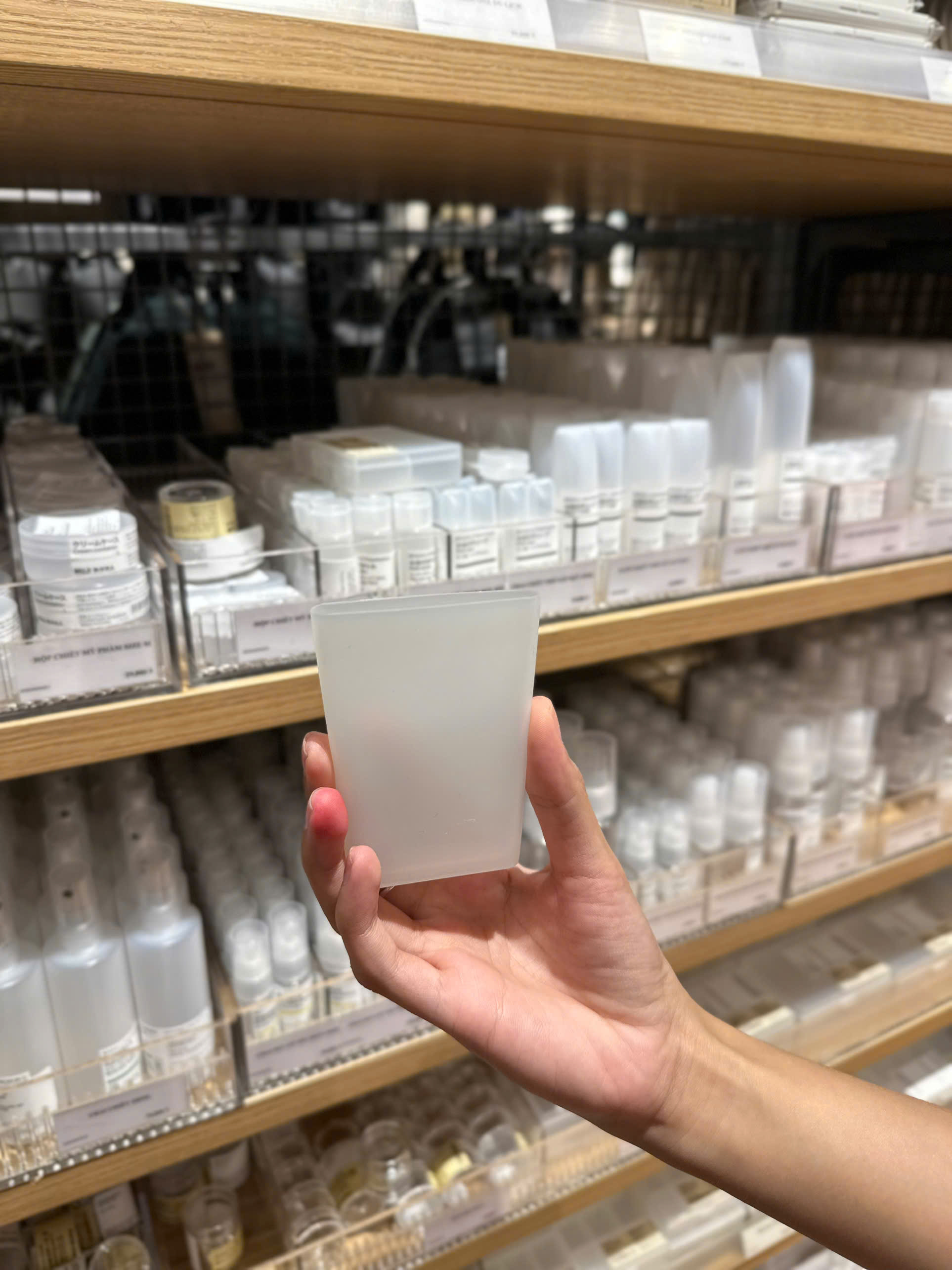 Vào store MUJI tôi phát hiện 6 món Vào store MUJI tôi phát hiện 6 món