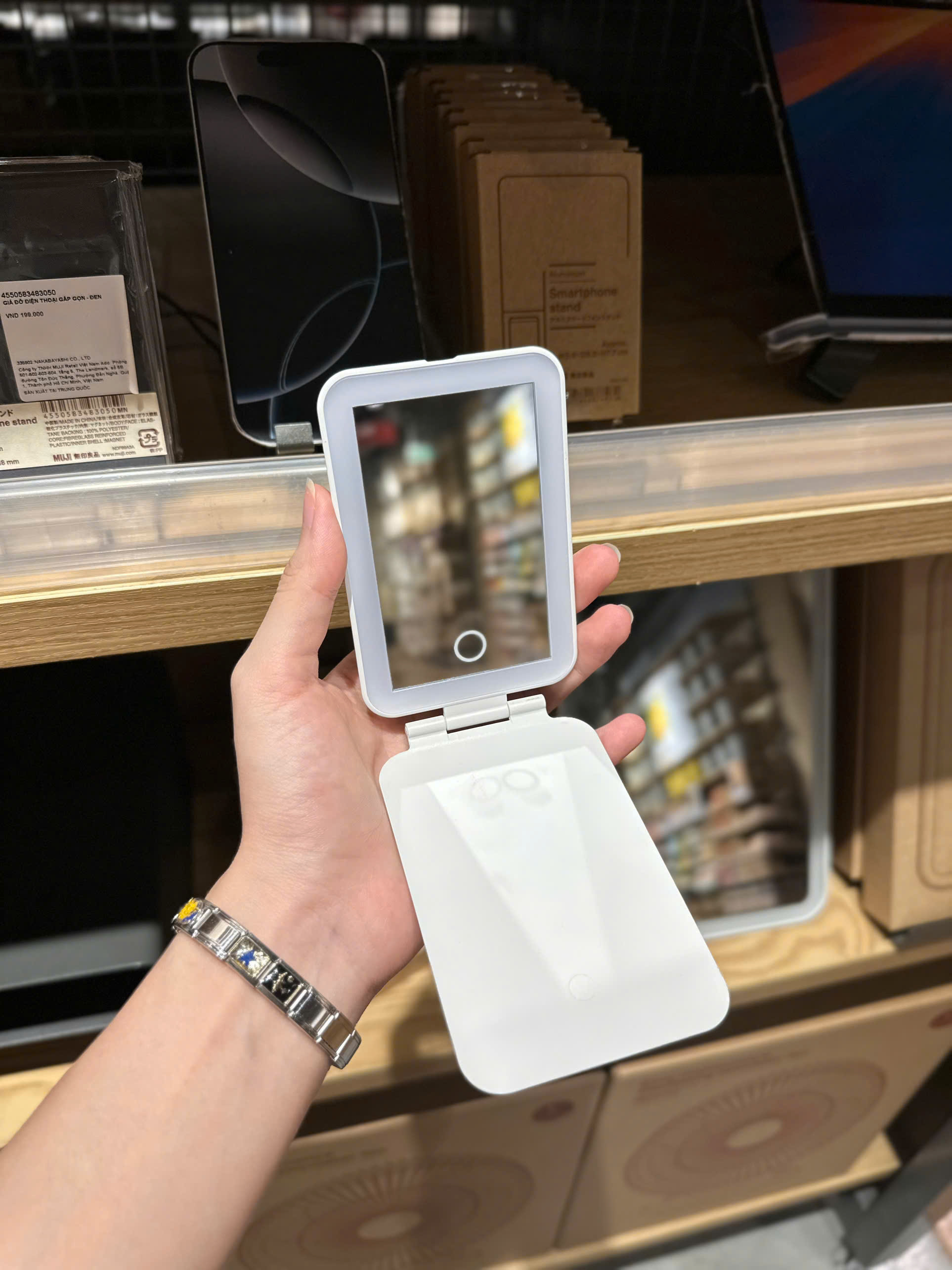 Vào store MUJI tôi phát hiện 6 món Vào store MUJI tôi phát hiện 6 món