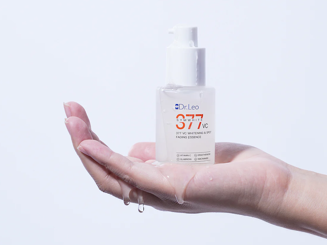 BTV chọn ra 5 lọ serum vitamin C không cần để tủ lạnh vẫn mờ thâm, sáng da hiệu quả - Ảnh 2. BTV chọn ra 5 lọ serum vitamin C không cần để tủ lạnh vẫn mờ thâm, sáng da hiệu quả - Ảnh 2.
