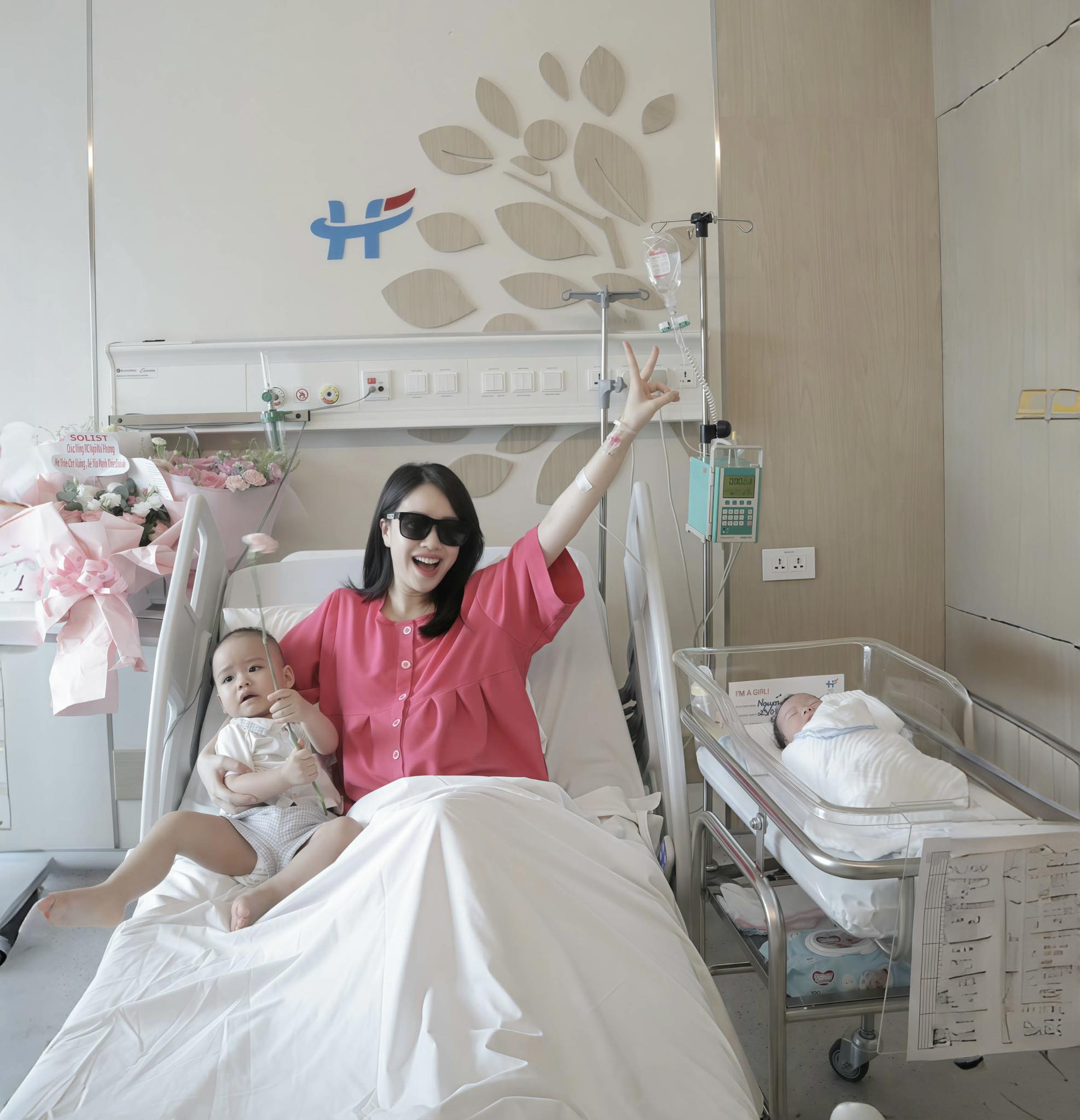 MC Ngô Mai Phương đón sinh nhật đặc biệt nhất cuộc đời: Không tiệc tùng, không váy áo, chỉ có một "món quà vô giá"- Ảnh 1. MC Ngô Mai Phương đón sinh nhật đặc biệt nhất cuộc đời: Không tiệc tùng, không váy áo, chỉ có một "món quà vô giá"- Ảnh 1.