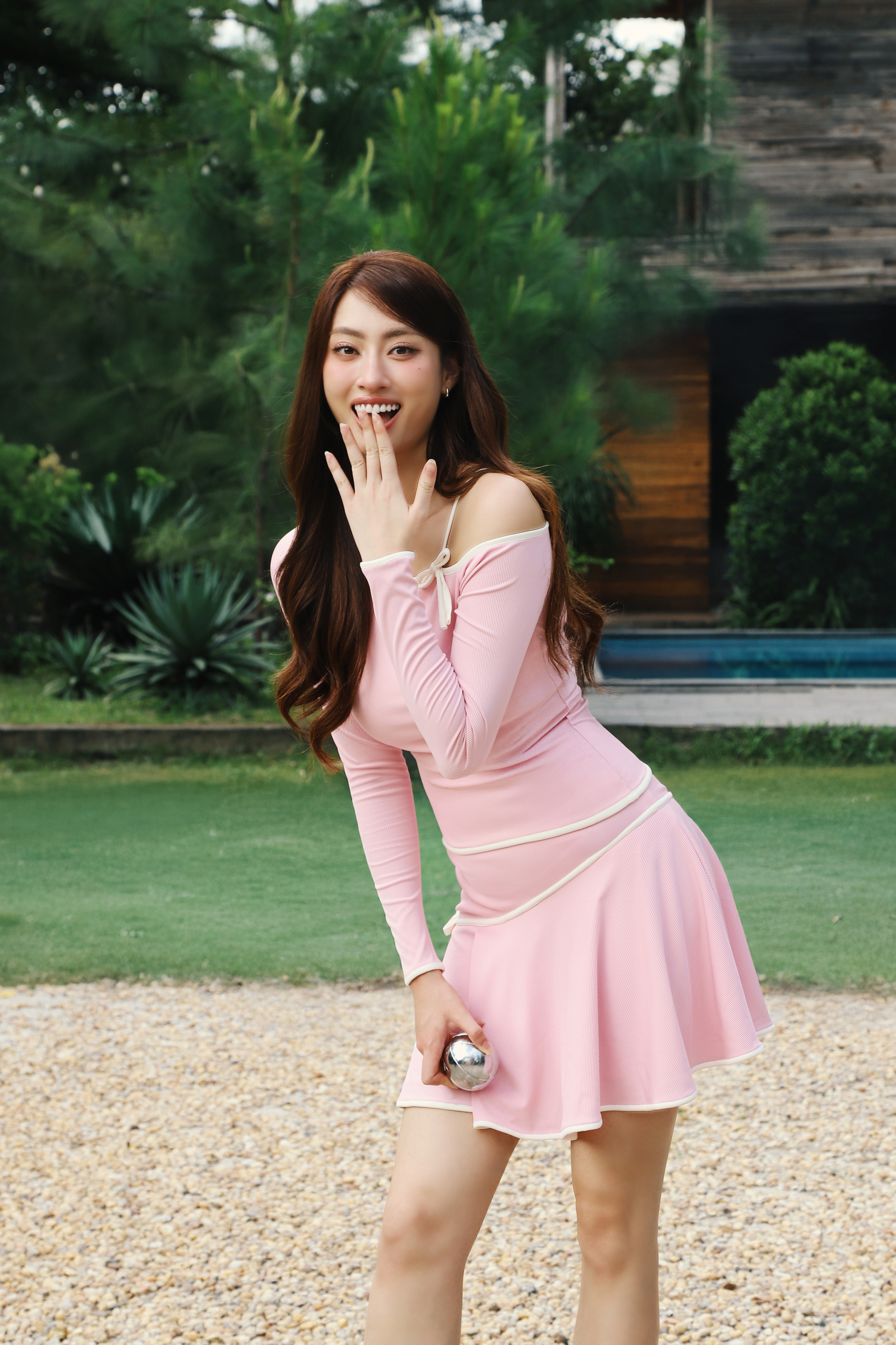 Hoa hậu Lương Thuỳ Linh chính thức khởi nghiệp: "Tôi không nghĩ đó là một cuộc dạo chơi"- Ảnh 4. Hoa hậu Lương Thuỳ Linh chính thức khởi nghiệp: "Tôi không nghĩ đó là một cuộc dạo chơi"- Ảnh 4.