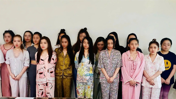 Nữ nhân viên bán dâm ở cơ sở massage: 'Đi làm bình thường đâu có tiền nhiều vậy' - Ảnh 1. Nữ nhân viên bán dâm ở cơ sở massage: 'Đi làm bình thường đâu có tiền nhiều vậy' - Ảnh 1.