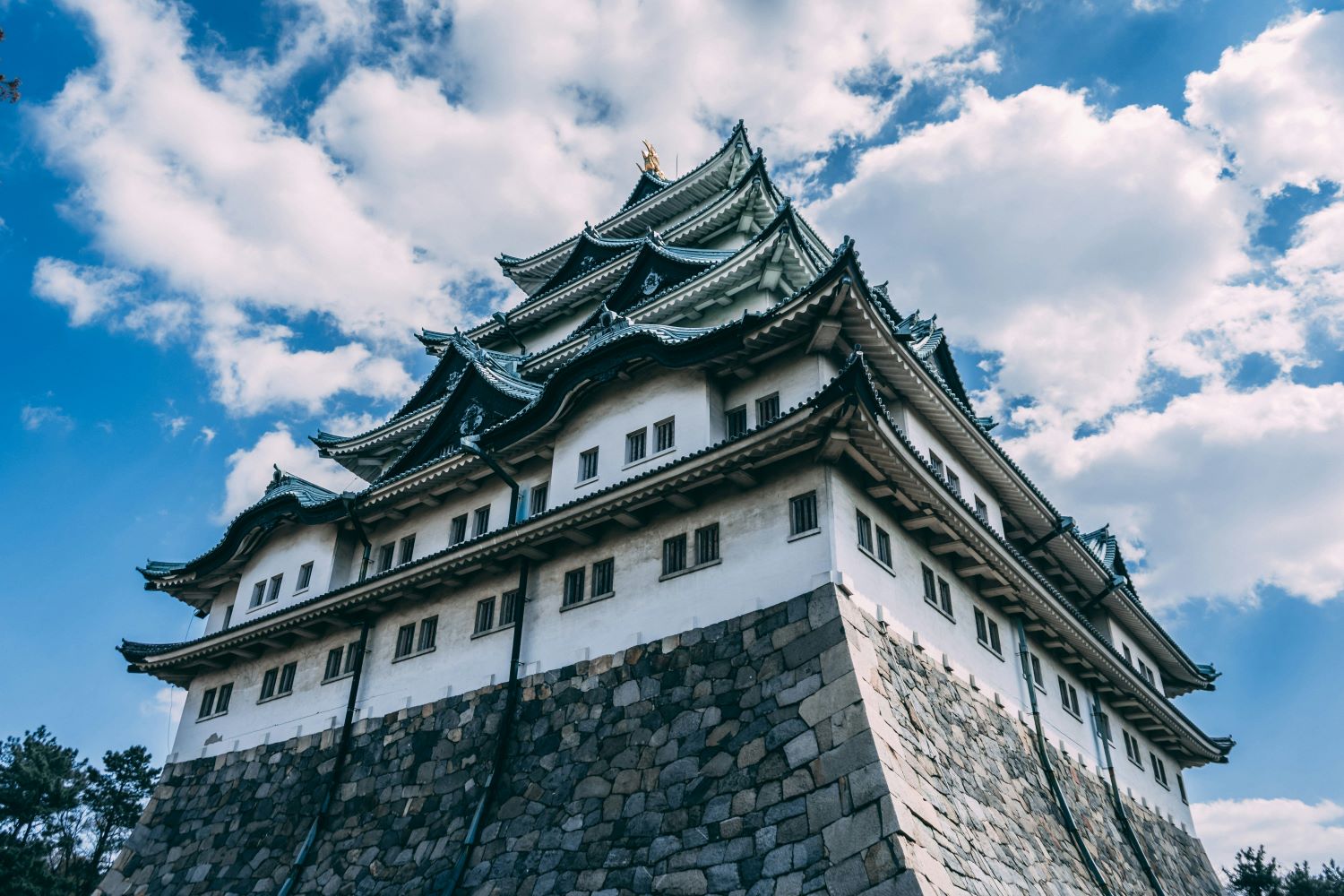 7-nagoya-nhat-ban-unsplash-steffen-triekels-1751552395537-1751552395765462816459.jpg