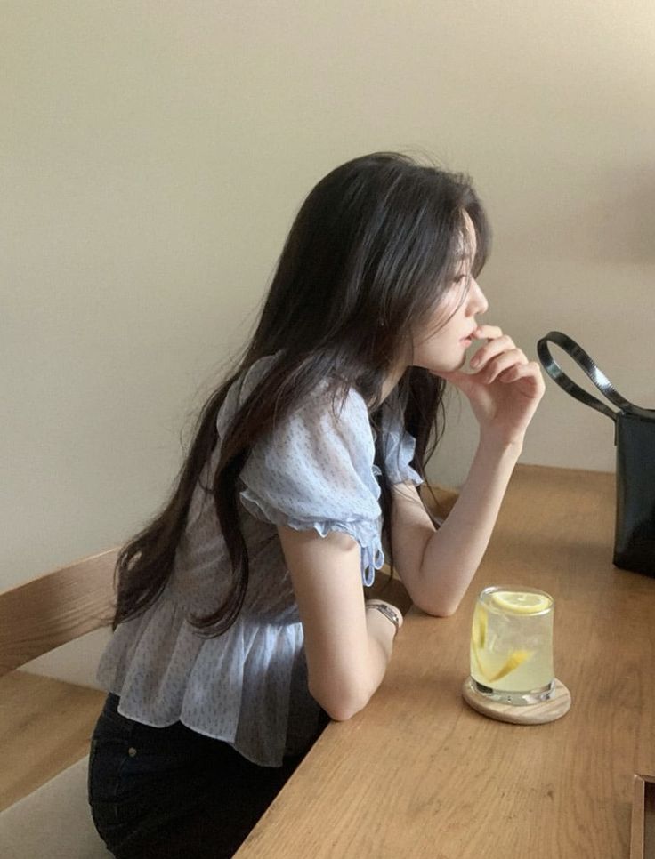 Làm gì có tiền mà dám đẻ con - Ảnh 2. Làm gì có tiền mà dám đẻ con - Ảnh 2.