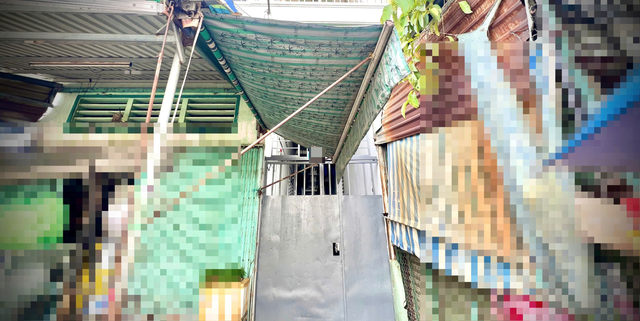 Đến nhà trọ của bạn gái quen qua mạng "tâm sự", nam thanh niên ở TP.HCM gặp cảnh không ngờ sau ít phút - Ảnh 1. Đến nhà trọ của bạn gái quen qua mạng "tâm sự", nam thanh niên ở TP.HCM gặp cảnh không ngờ sau ít phút - Ảnh 1.