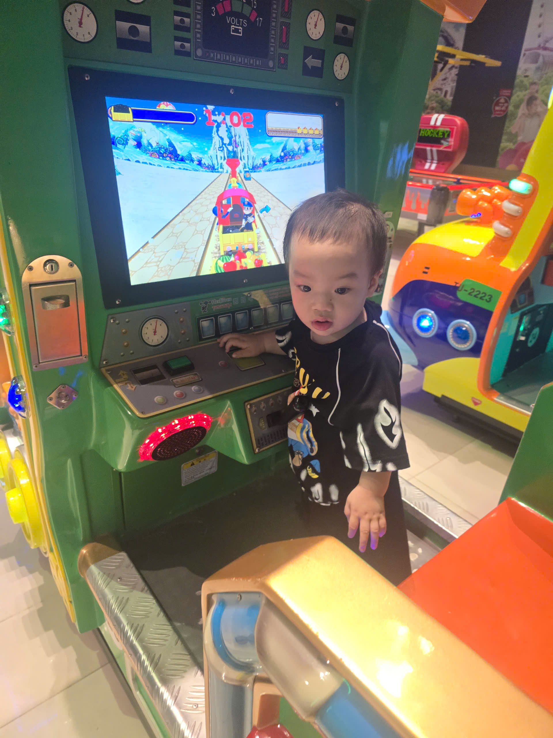 Con lên 2 tuổi nhưng chưa biết nói, bố mẹ có biết những dấu hiệu cho thấy con chỉ chậm nói ĐƠN THUẦN- Ảnh 3. Con lên 2 tuổi nhưng chưa biết nói, bố mẹ có biết những dấu hiệu cho thấy con chỉ chậm nói ĐƠN THUẦN- Ảnh 3.