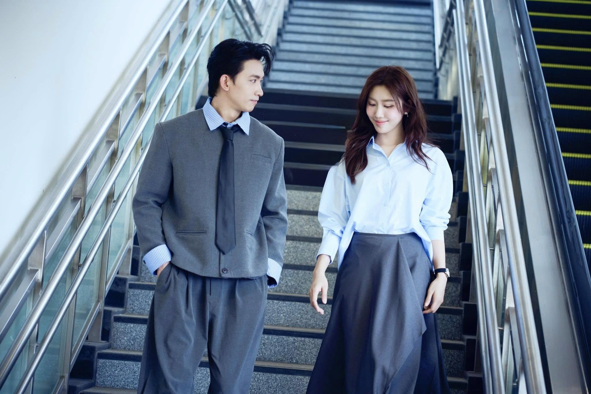Ai thích phong cách nữ tính, nàng thơ thì học ngay Thúy Ngân - Ảnh 7. Ai thích phong cách nữ tính, nàng thơ thì học ngay Thúy Ngân - Ảnh 7.