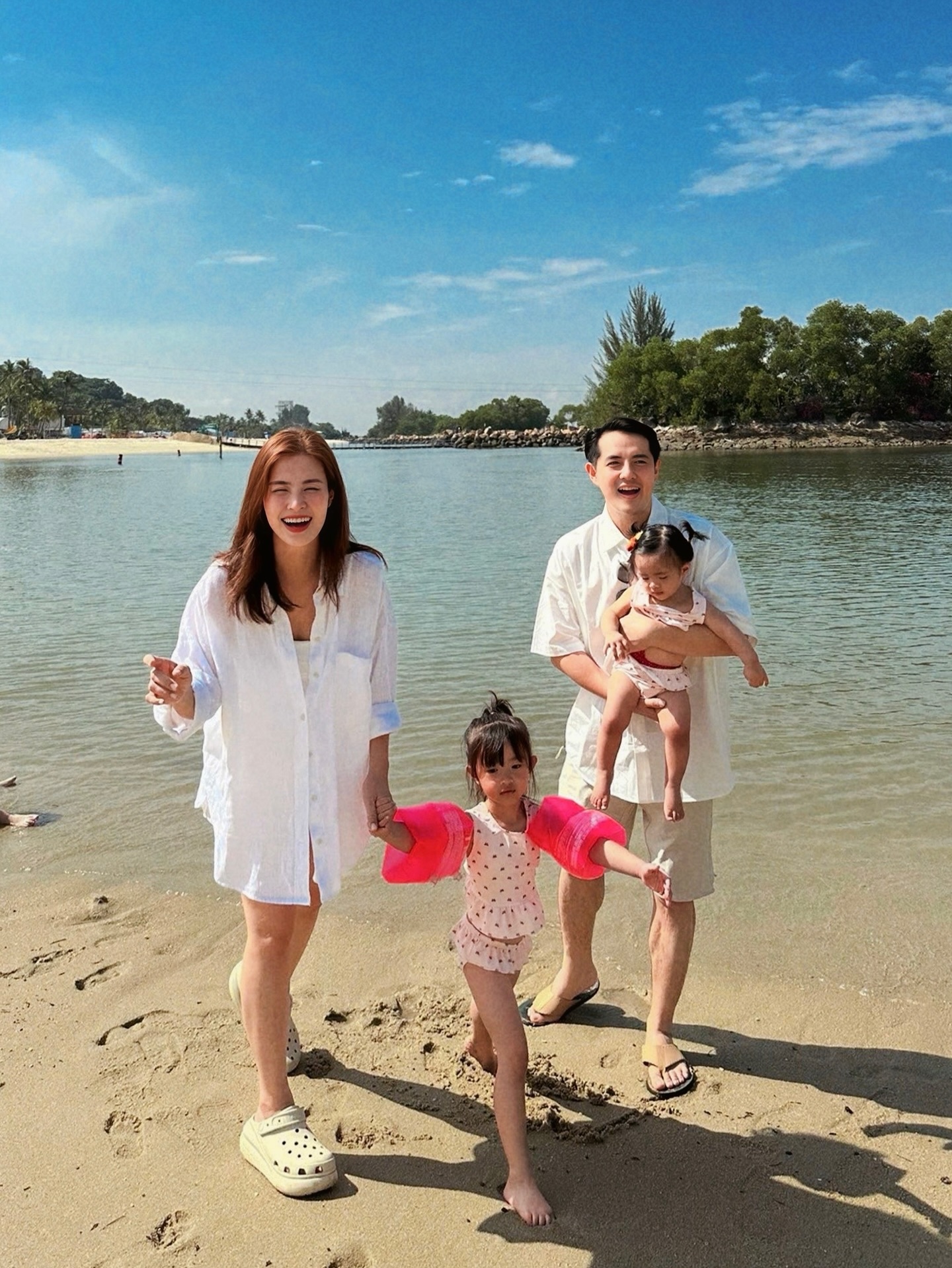 Người đẹp Vbiz làm dâu hào môn của "đế chế nhựa" lớn nhất nhì Sài Gòn: Tự thân xây sự nghiệp, làm mẹ 2 con vẫn không ngừng tỏa sáng- Ảnh 6. Người đẹp Vbiz làm dâu hào môn của "đế chế nhựa" lớn nhất nhì Sài Gòn: Tự thân xây sự nghiệp, làm mẹ 2 con vẫn không ngừng tỏa sáng- Ảnh 6.