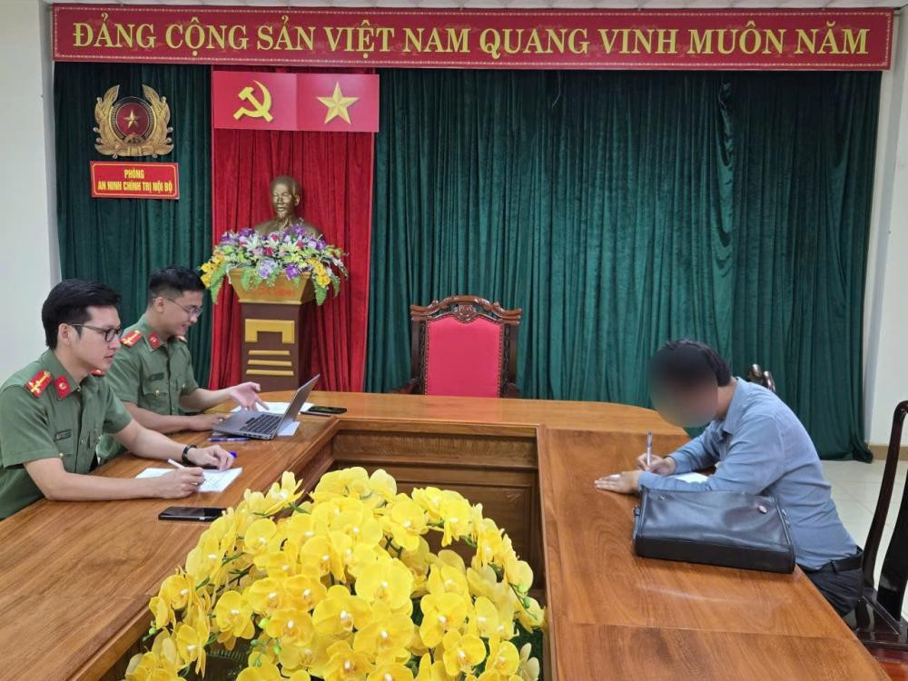 Mời 'Thông soái ca' biểu diễn, công ty tổ chức sự kiện bị xử phạt - Ảnh 2. Mời 'Thông soái ca' biểu diễn, công ty tổ chức sự kiện bị xử phạt - Ảnh 2.