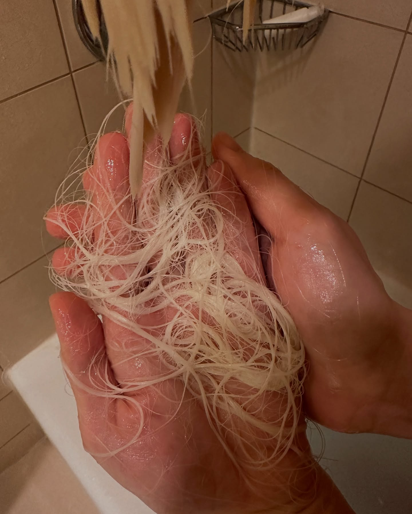 1 tháng sau sự cố kinh hoàng, nữ DJ đăng tâm thư gây sốc về chủ salon tóc và tình hình đáng quan ngại- Ảnh 6. 1 tháng sau sự cố kinh hoàng, nữ DJ đăng tâm thư gây sốc về chủ salon tóc và tình hình đáng quan ngại- Ảnh 6.