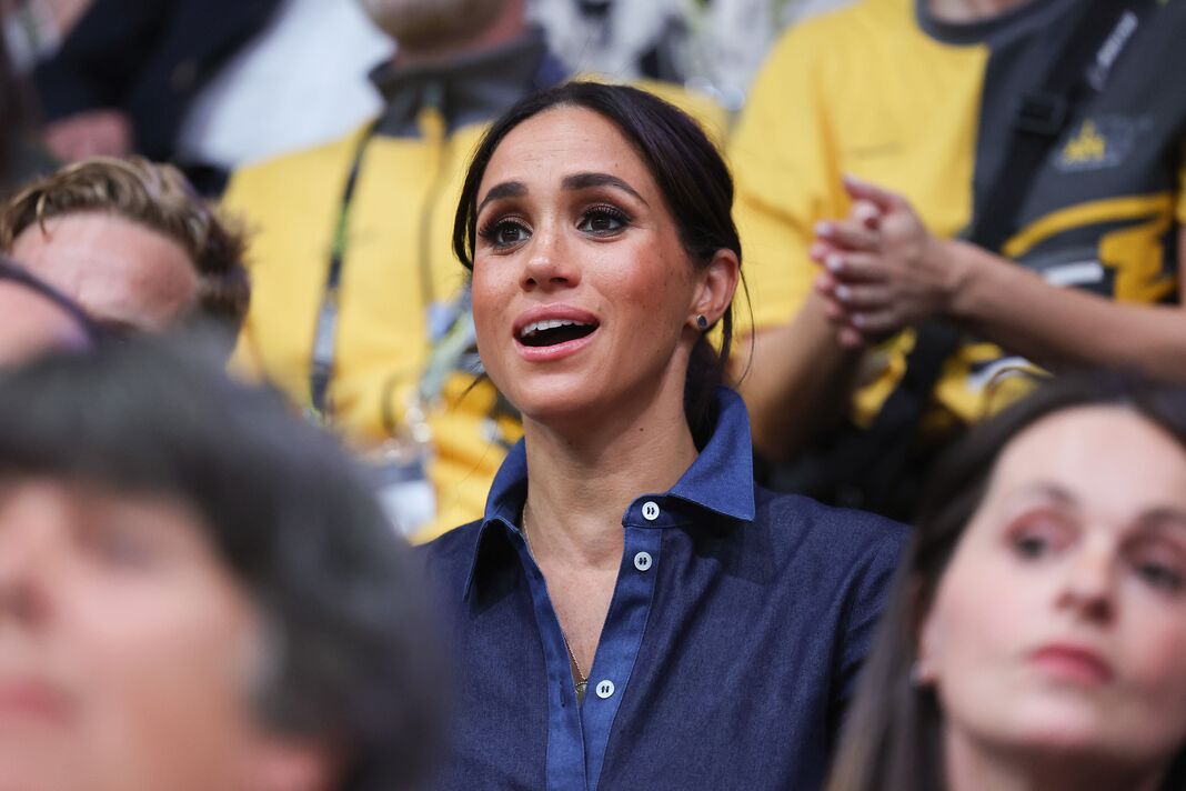Meghan Markle có thể trở lại Anh với “lá bài tẩy” khiến fan hoàng gia dậy sóng- Ảnh 1. Meghan Markle có thể trở lại Anh với “lá bài tẩy” khiến fan hoàng gia dậy sóng- Ảnh 1.