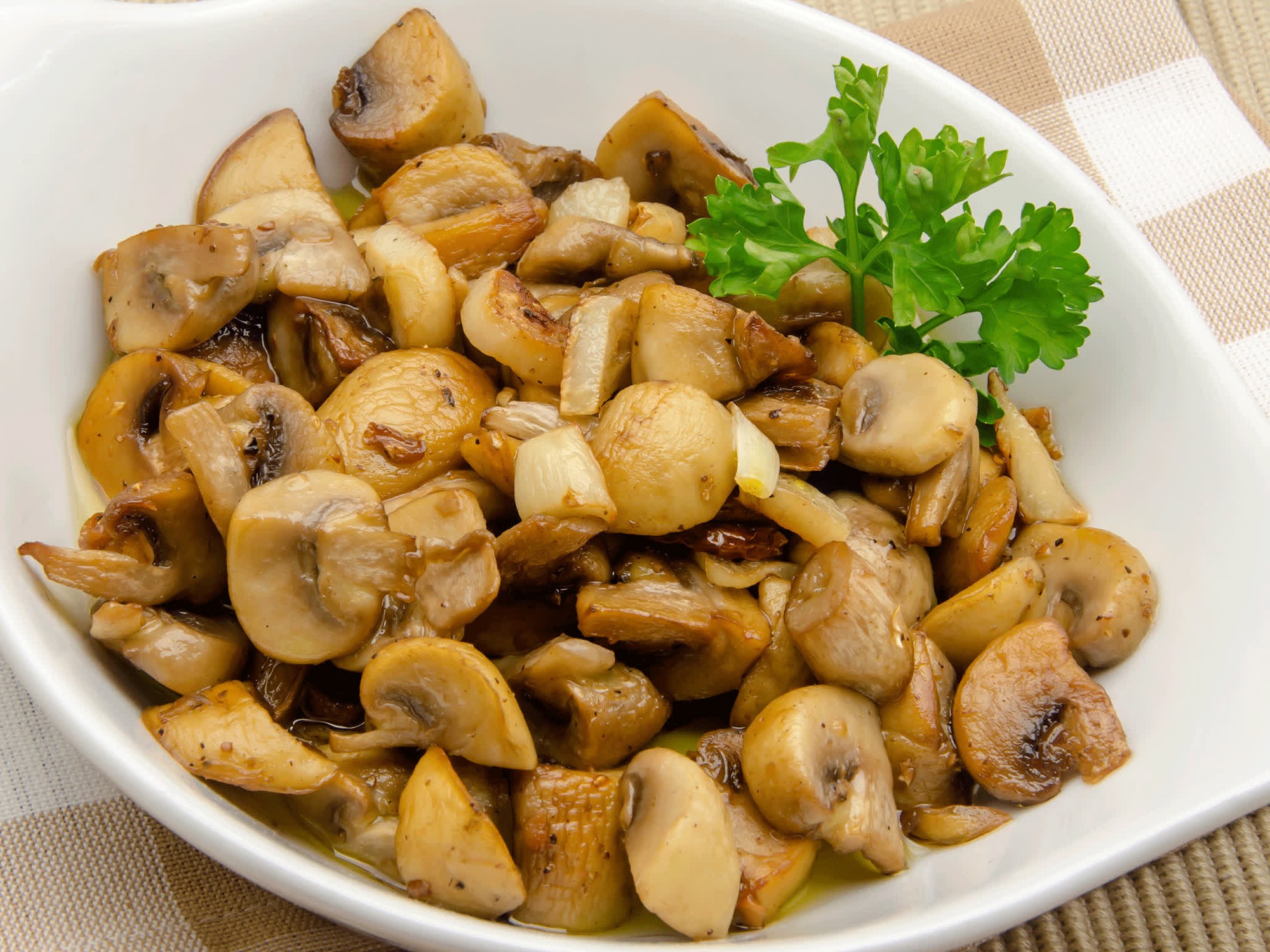 Những loại thực phẩm không bao giờ được ăn nếu chạm đất: Sự thật kinh hoàng về vi khuẩn- Ảnh 4. Những loại thực phẩm không bao giờ được ăn nếu chạm đất: Sự thật kinh hoàng về vi khuẩn- Ảnh 4.