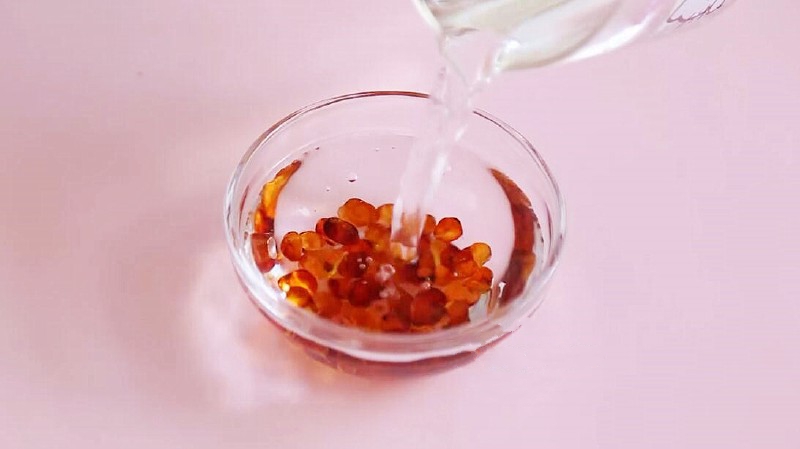 Mùa hạt sen, làm ngay món ăn này để dưỡng da mềm mướt tươi trẻ hơn cả kem chống lão hóa - Ảnh 1.