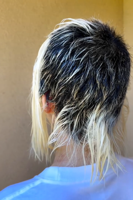 1 tháng sau sự cố kinh hoàng, nữ DJ đăng tâm thư gây sốc về chủ salon tóc và tình hình đáng quan ngại- Ảnh 3. 1 tháng sau sự cố kinh hoàng, nữ DJ đăng tâm thư gây sốc về chủ salon tóc và tình hình đáng quan ngại- Ảnh 3.