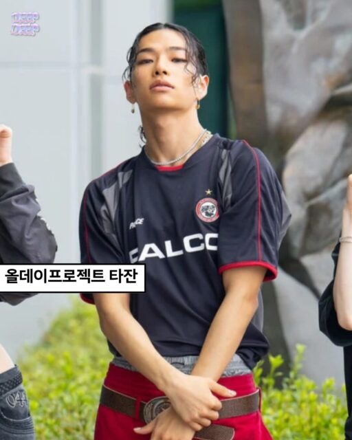 Hàng loạt ngôi sao bắt trend khoe nội y "nhức mắt", tất cả là tại... Jennie (BLACKPINK)?- Ảnh 5. Hàng loạt ngôi sao bắt trend khoe nội y "nhức mắt", tất cả là tại... Jennie (BLACKPINK)?- Ảnh 5.