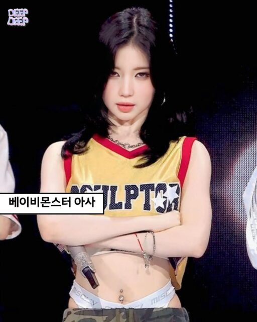 Hàng loạt ngôi sao bắt trend khoe nội y "nhức mắt", tất cả là tại... Jennie (BLACKPINK)?- Ảnh 2. Hàng loạt ngôi sao bắt trend khoe nội y "nhức mắt", tất cả là tại... Jennie (BLACKPINK)?- Ảnh 2.