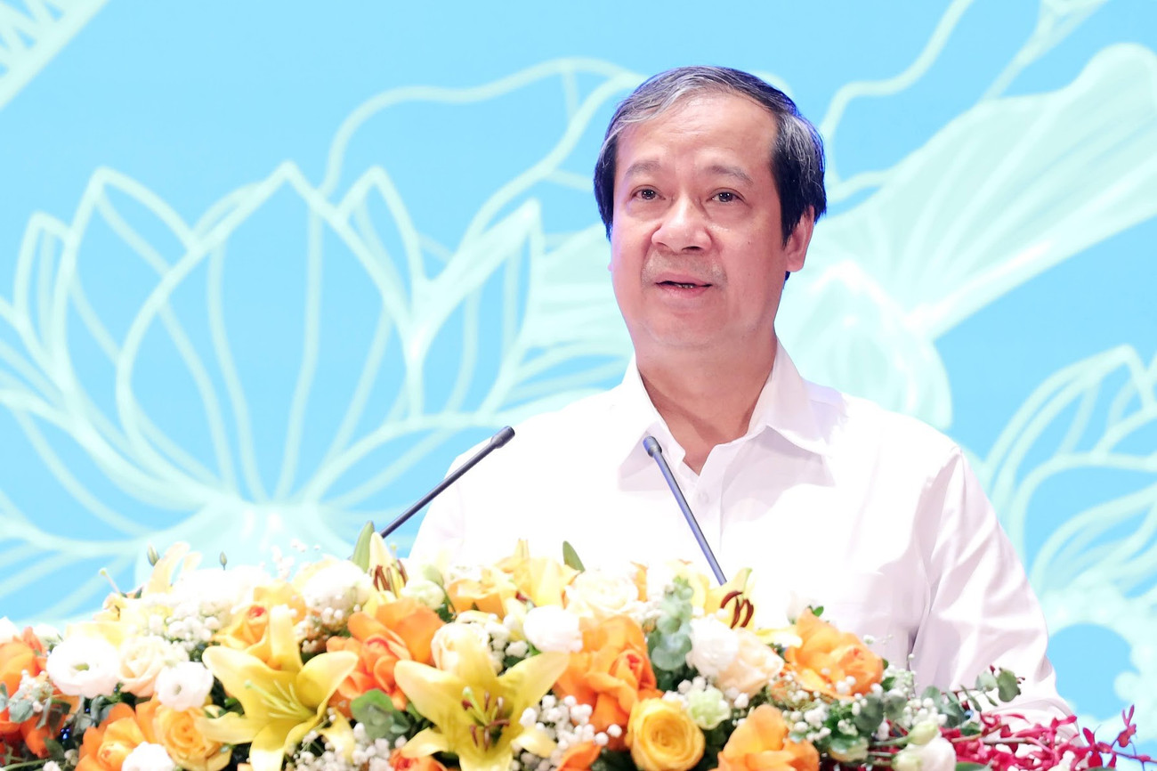 Bộ trưởng Giáo dục: Điều chỉnh dạy thêm, học thêm không làm được thì đổi mới giáo dục vẫn còn giới hạn - Ảnh 1. Bộ trưởng Giáo dục: Điều chỉnh dạy thêm, học thêm không làm được thì đổi mới giáo dục vẫn còn giới hạn - Ảnh 1.