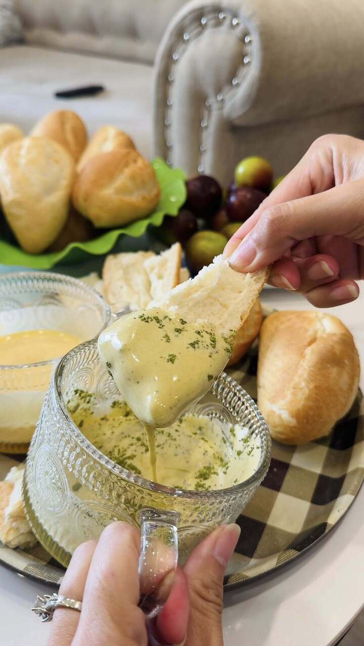 Cách làm kem trứng chấm bánh mì tại nhà - Ảnh 5. Cách làm kem trứng chấm bánh mì tại nhà - Ảnh 5.